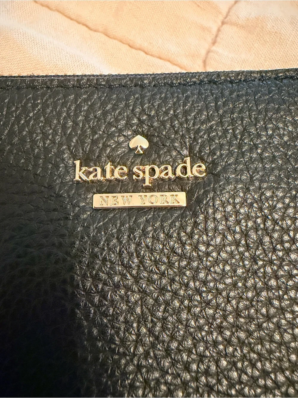 Kate Spade (LARGE!)Jackson Street Finley Black Leather Wristlet Clutch pouch